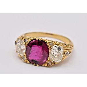 Large Victorian 3.2 Ct Ruby & 2.12 Ct Diamond Three Stone Carved Half Hoop Ring