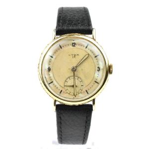 A Vintage 1940s Cyma Men’s Wristwatch – 9ct Solid Gold, Mother-of-pearl Dial