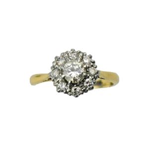 A Vintage Brilliant Cut Diamond, Round Cluster Yellow Gold Daisey Ring.