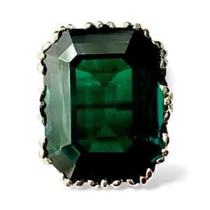 A Large Vintage 14 Ct White Gold Emerald Cut Green Tourmaline Dress Ring 12.7 Ct