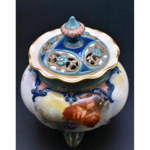 1942 -1948 Royal Worcester Hadley's Pot-pourri Jar With Pieced Lid
