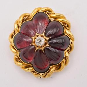 Large Antique Victorian Brooch In 15-carat Gold, Adorned With An Anthracite Garnet And Diamonds