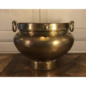 Important 19th Century Bronze Indian Cachepot