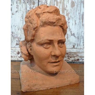 Bust Terracotta "vevette" Around 1940