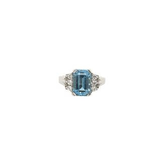 Triple Aaa Emerald Cut 3.10ct Aquamarine Ring W/ 3 Diamonds On Sides In Platinum