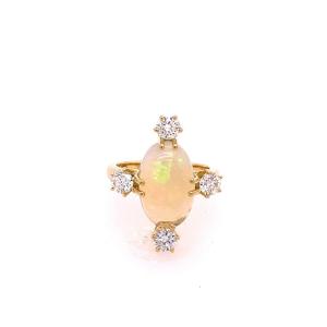18ct Yellow Gold, Fine Quality 3.85ct Natural Oval Opal Surrounded By 4 Diamonds