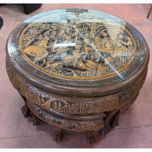 Coffee Table With Chinese Decor