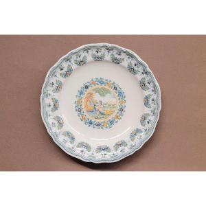 Moustiers Plate Representing Diane In The Bath. Clérissy Manufacture. 18th Century