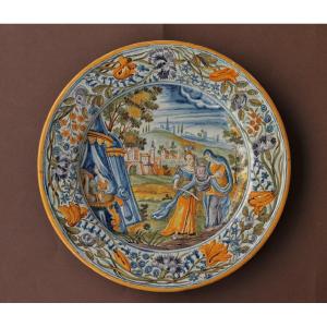 Urbania, Dish With "a Istoriato" Decor Representing Judith And Holofernes. 17th Century.