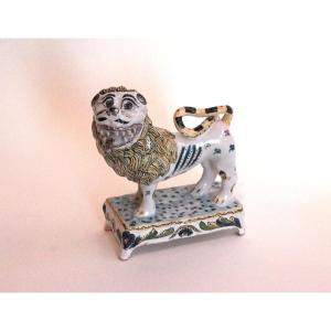 Earthenware Lion From Rouen, Delamétairie Factory, Late 18th Century.