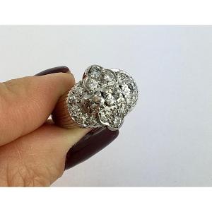 Vintage 1960s Platinum And Diamond Godronnée Ring