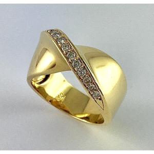 Ring Twisted Ribbon Bow Effect Line Of Diamonds On Yellow Gold