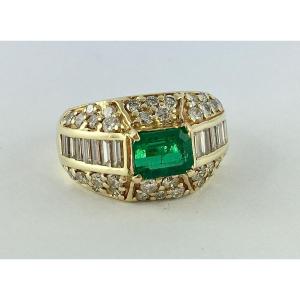 Emerald Yellow Gold Dome Ring, Baguette-cut And Brilliant-cut Diamonds