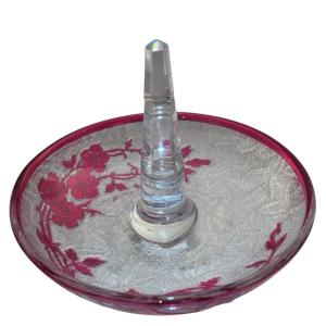 Baccarat Crystal Baguier With Rose Hip Decoration