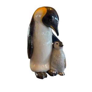 Royal Copenhagen – Emperor Penguin And Its Chick
