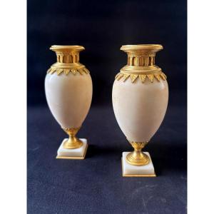 Grand Tour Pair Of Italian Vases Forming Candlesticks In Marble And Gilt Bronze