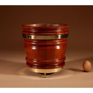 A Very Decorative Dutch Planter/planter In Mahogany/walnut.