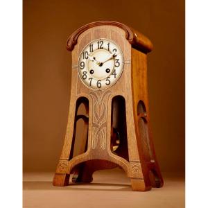 Art Nouveau Very Stylish And Elegant Oak Inlaid Mantel Clock Circa 1900