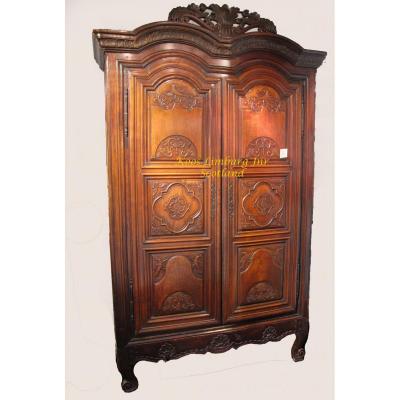 A Wardrobe In Walnut Very Decorative And Unusual Renaise