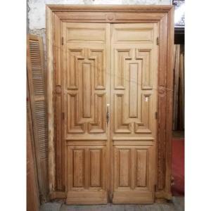 Pair Of Landing Doors / Communication Doors With 297x190 Frame 