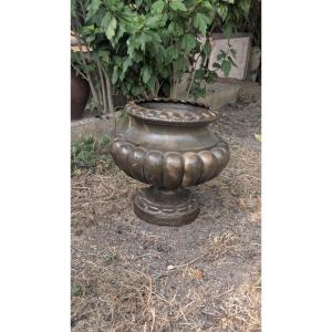Cast Iron Medici Vase With Gadroons By Alfred Corneau In Charleville, 19th Century