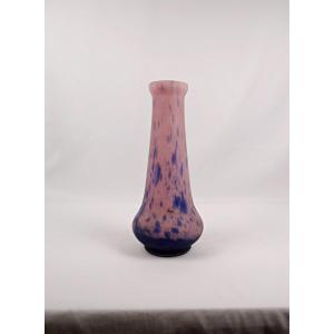 Art Deco Vase Signed Val Verrerie d'Art Lorrain By Daum, Marble Effect, 1930