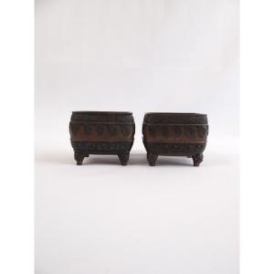 Pair Of Japanese Bronze Incense Burners With Fô Dog Decor, Meiji Period, Late 19th Century