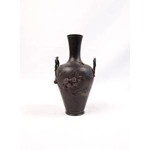 Art Nouveau Bronze Vase With Handles Signed François Moreau (1832-1926) Late 19th Century