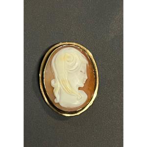 Women's Camé Jewelry Pendant / Brooch In 750 Gold