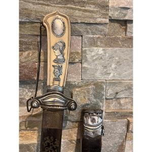 Basque Hunting Dagger In Silver And Bone, Deffez Style, 18th Century, Louis XV Period, Bayonne