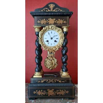 Portico Pendulum With 4 Columns: Charles X