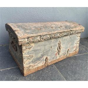 Small Truncated Conical Trunk Carved Haute Epoque