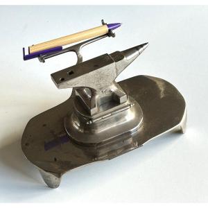 Master Blacksmith Inkwell