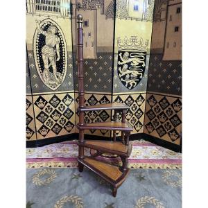 Stepladder - English Library Staircase