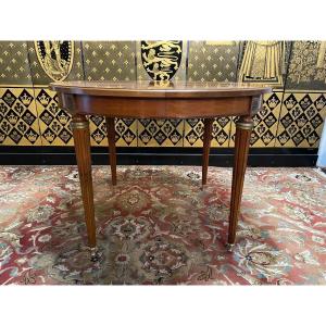 Louis XVI Style Round Dining Table