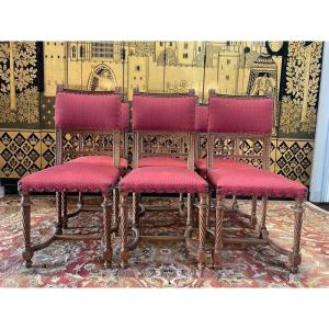Set Of 6 Renaissance Style Carved Walnut Chairs - Haute époque