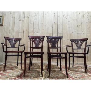 Suite De 4 Chaises Et Deux Fauteuils Thonet 
