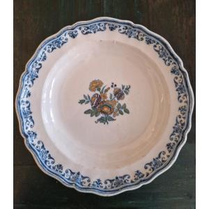 Earthenware Dish 18th Century 