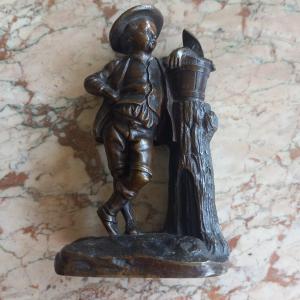 Small Bronze Grape Harvester