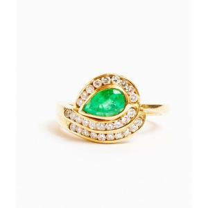 Emerald And Diamond Swirl Ring In Yellow Gold