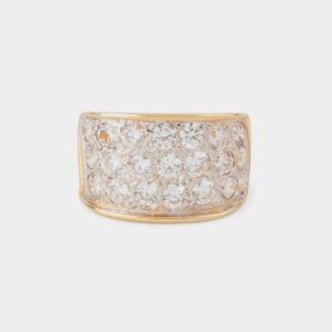 Signet Ring In Yellow Gold, White Gold And Diamonds