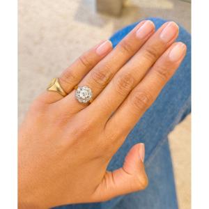 Daisy Ring In Yellow Gold And Diamonds