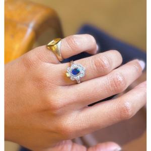 Daisy Ring In White Gold, Sapphire And Diamonds