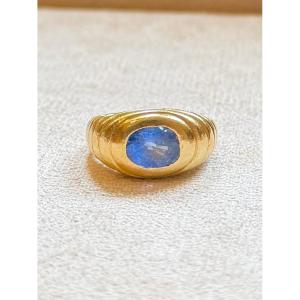 Yellow Gold And Sapphire Ring