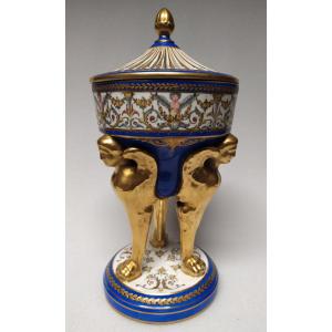 Polychrome Porcelain Cup - Paris - 20th Century.