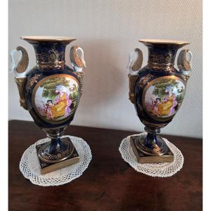 Pair Of Porcelain Vases – Paris 20th Century.