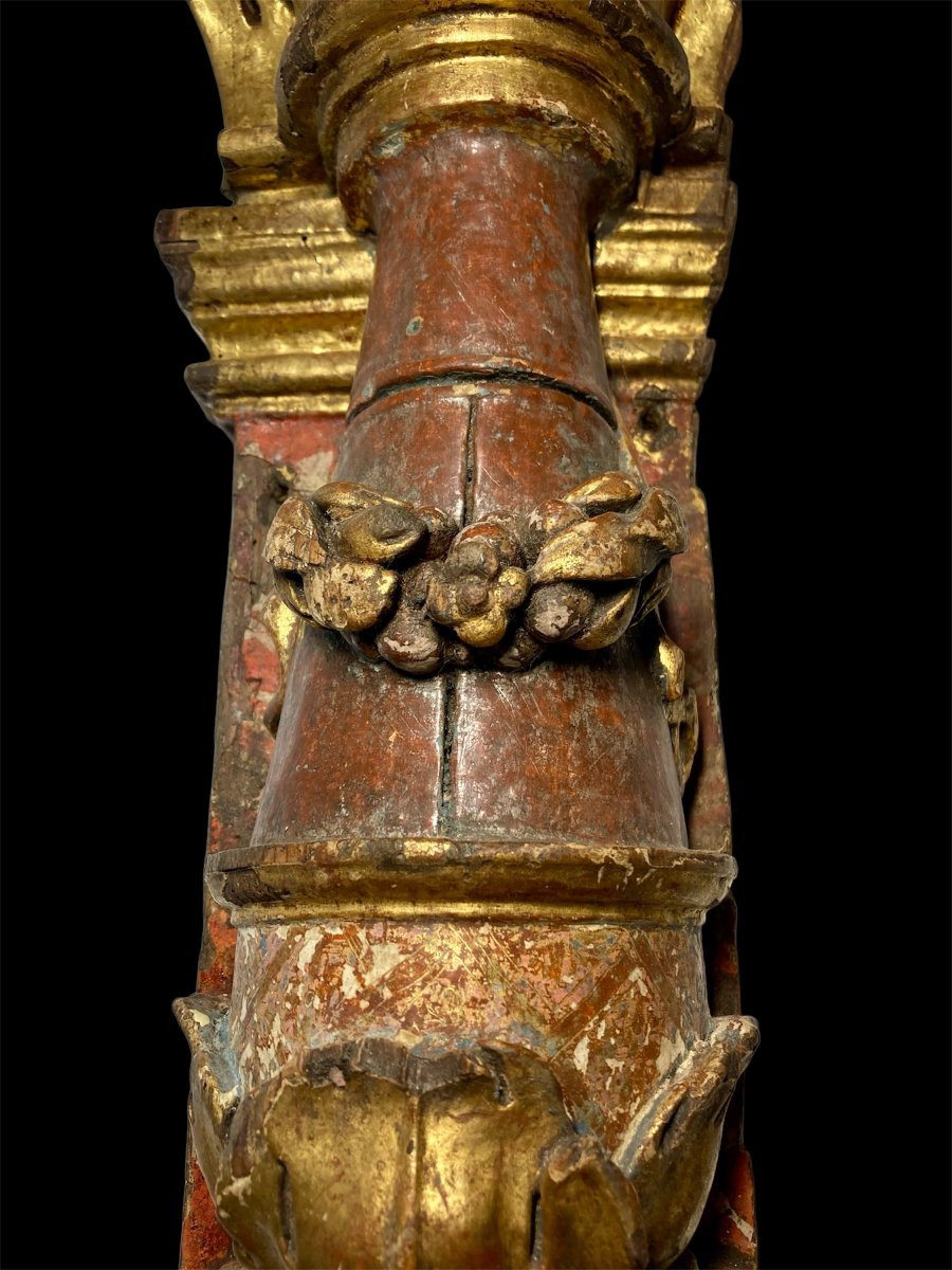 XVI secolo - Spagna - Coppia di colonne in legno policromo con facce d'angelo e grottesche-photo-2