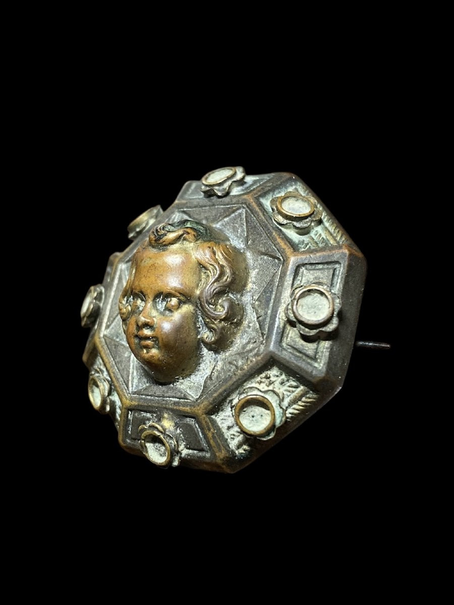 1480 ca. - Francia o Italia - Spilla in bronzo con Putto-photo-1