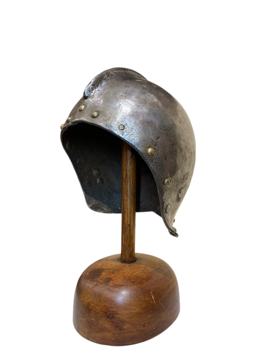 Italia settentrionale - Ferro battuto - XVI sec. - Elmo da Assedio