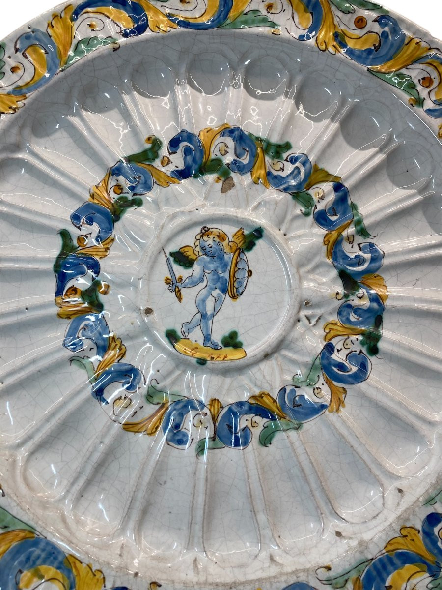 Deruta - II metà del XVI sec. - Grande piatto da parata in maiolica con putto e motivi vegetali-photo-4